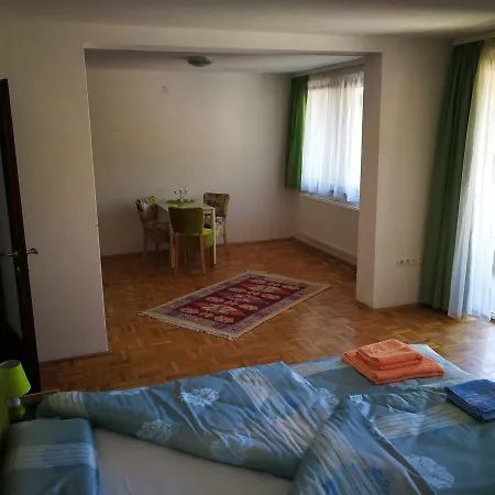 Aora Apartman